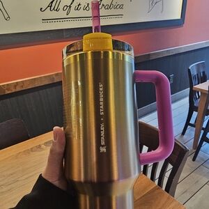 STARBUCKS + STANLEY